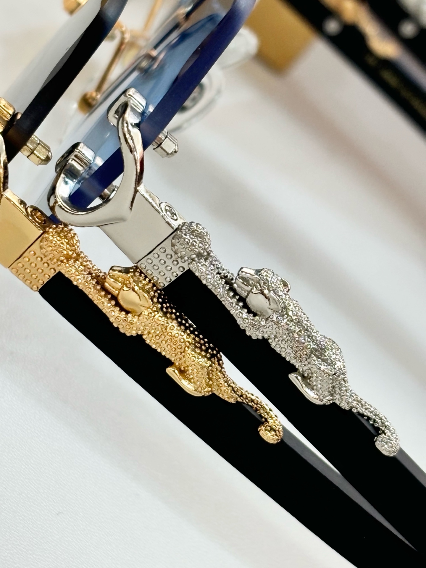  CARTIER
MODCT0558S
SIZE59-18-140
