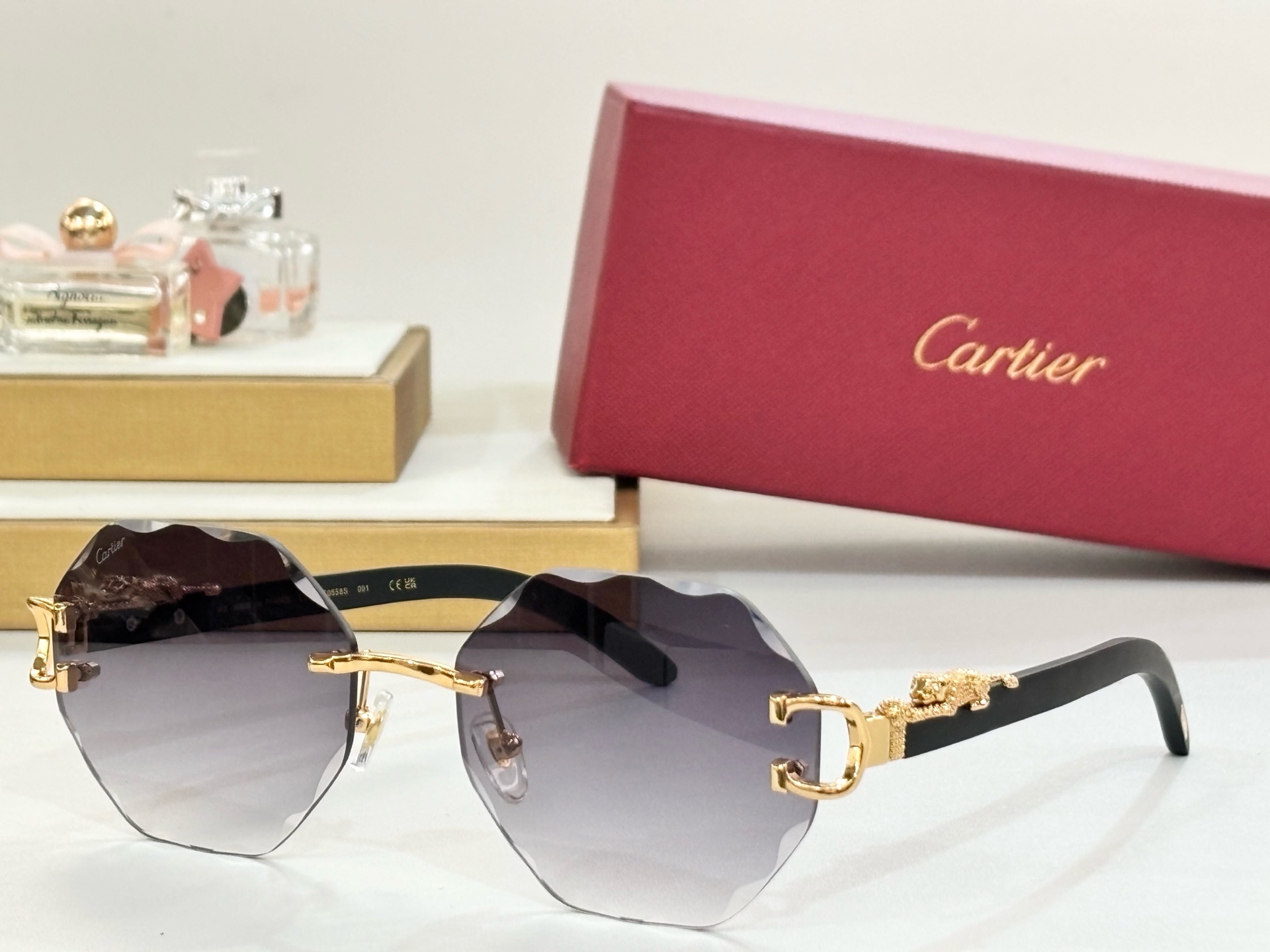  CARTIER
MODCT0558S
SIZE59-18-140
