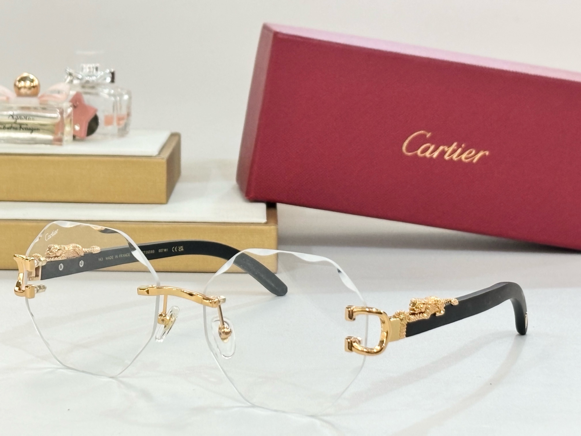  CARTIER
MODCT0558S
SIZE59-18-140
