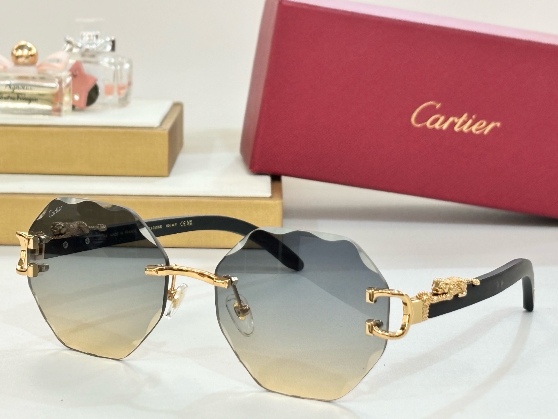 CARTIER
MODCT0558S
SIZE59-18-140
