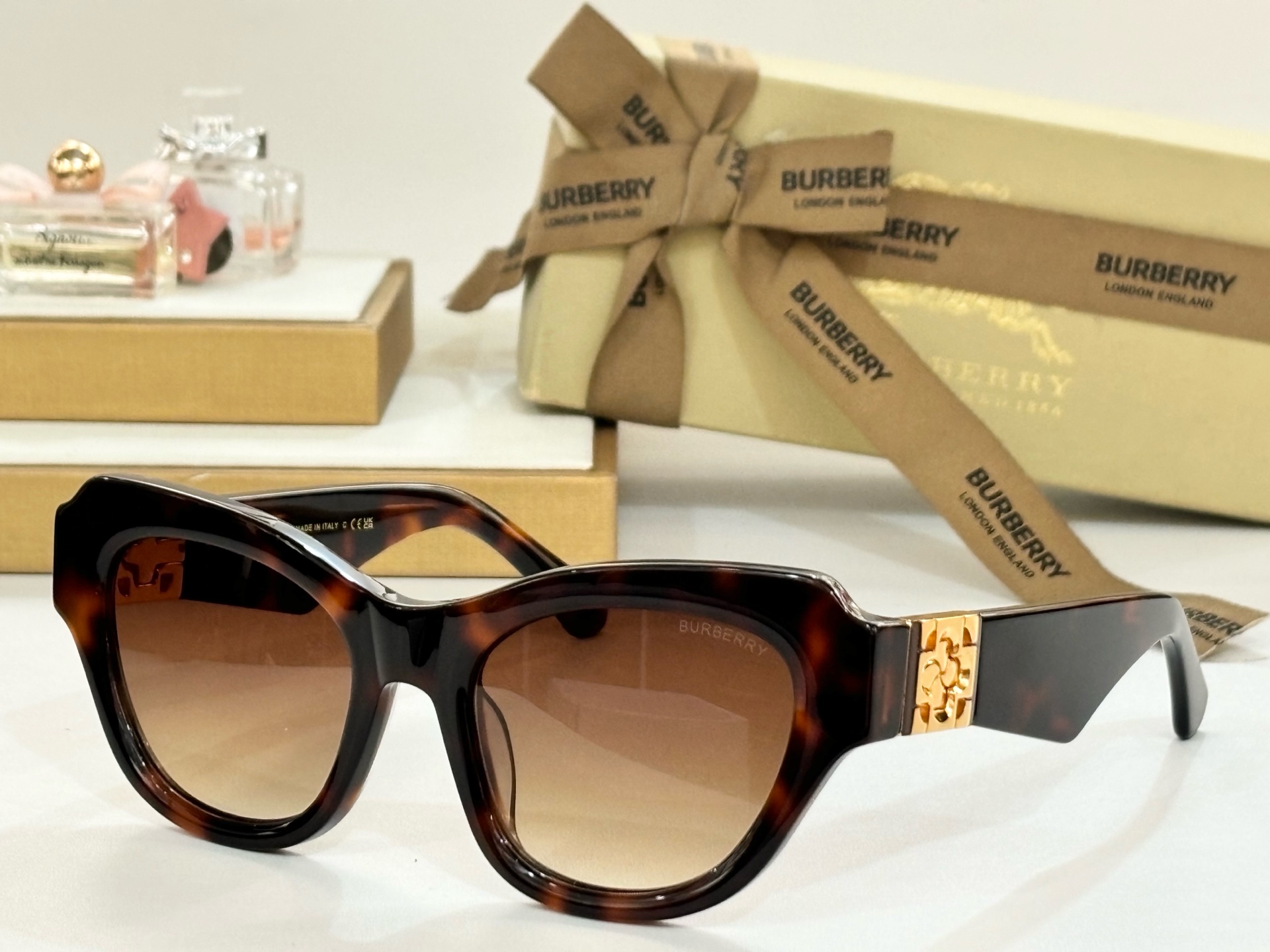  BURBERRY
MODBE4423
Size53-20-130
