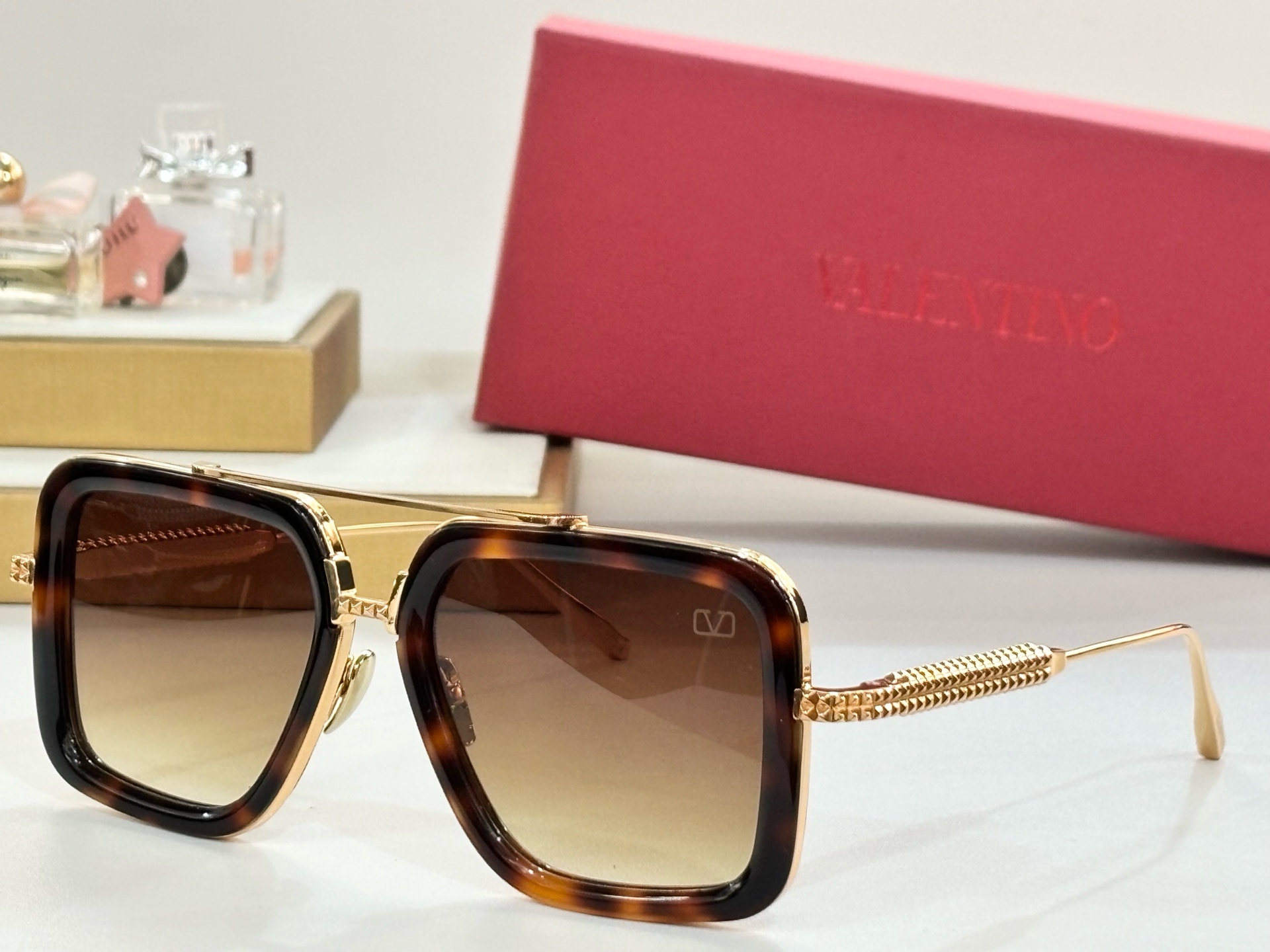  VALENTINO
MODVA5041
Size54-18-143
