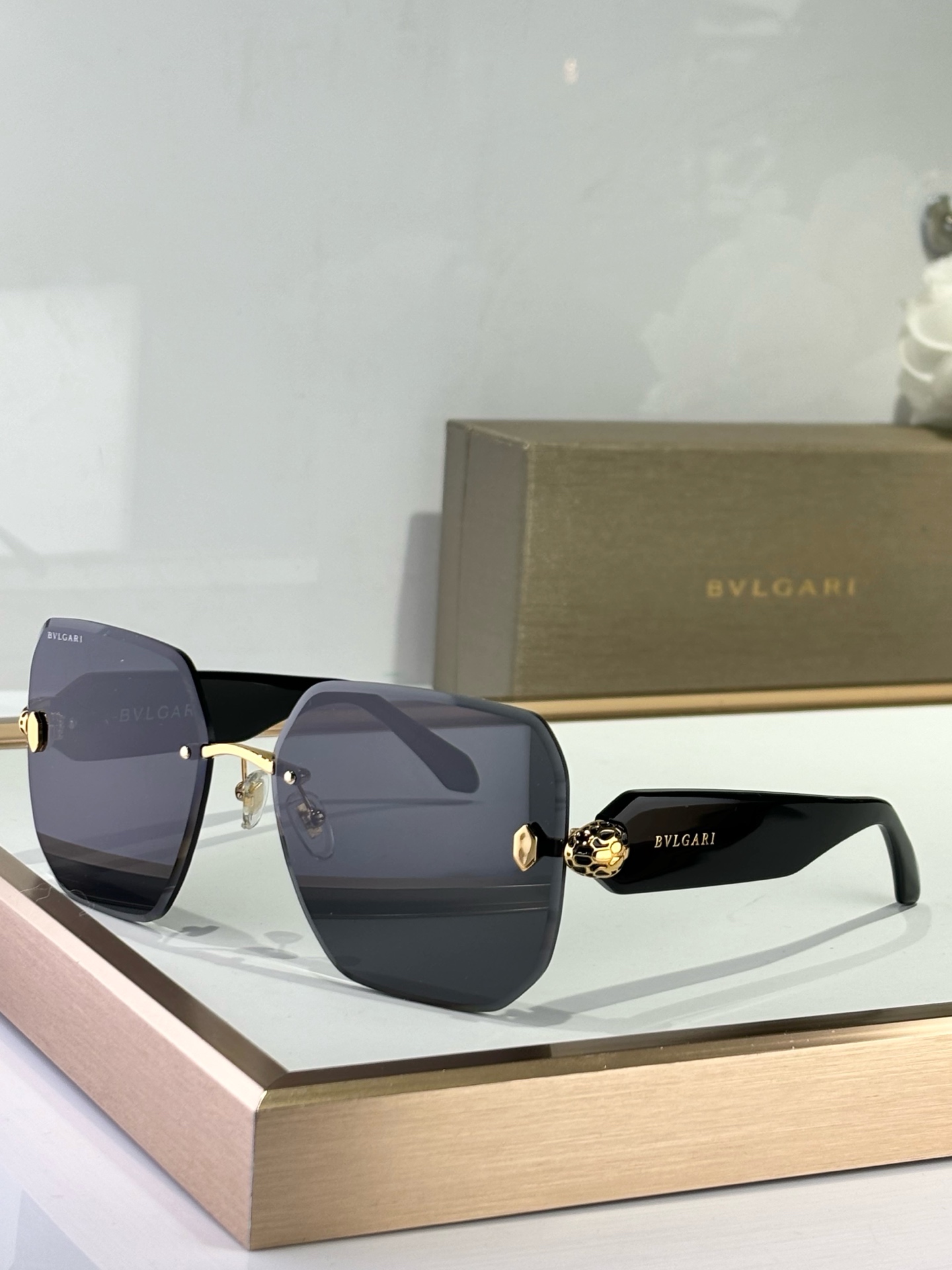   BVLGARI
MOD：BV40009
SIZE：62-15-140
