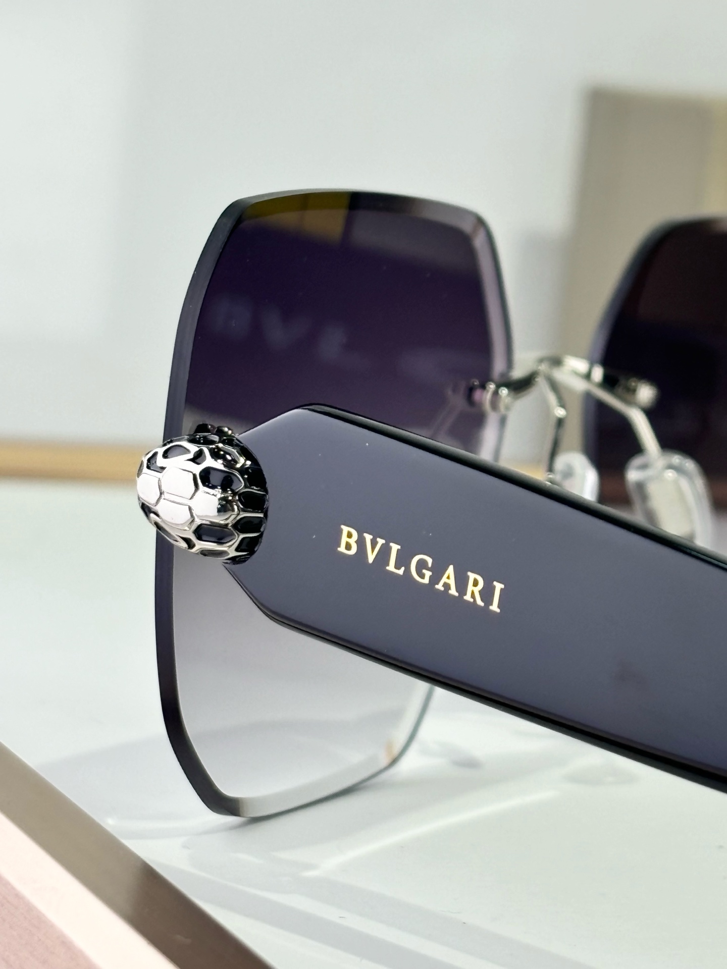   BVLGARI
MOD：BV40009
SIZE：62-15-140
