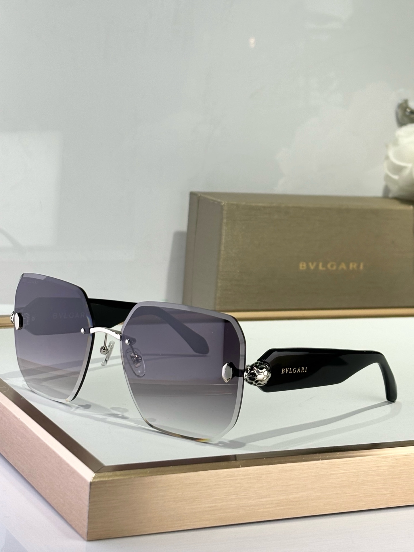   BVLGARI
MOD：BV40009
SIZE：62-15-140
