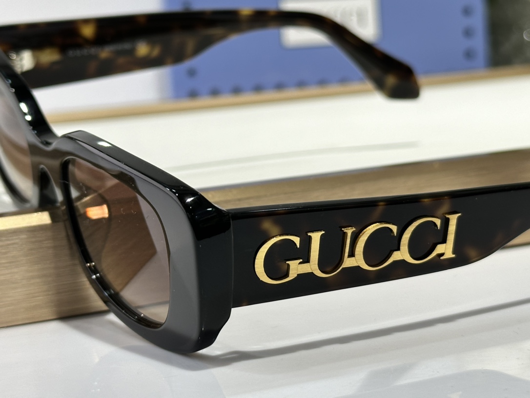  Gucci
ModGG1081S 
Size50-22-145
