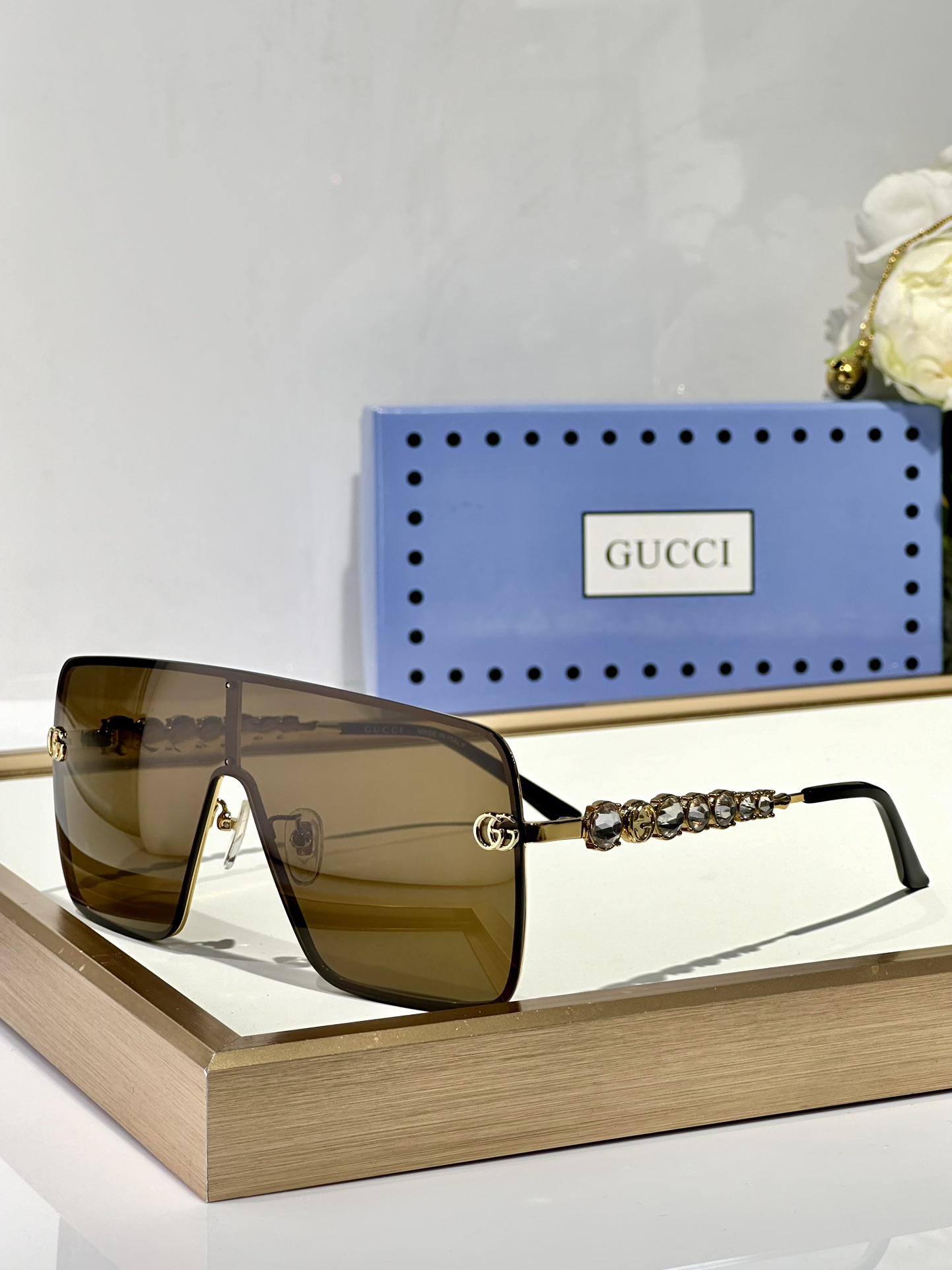  Gucci
ModGG 0681
Size138-1-145
