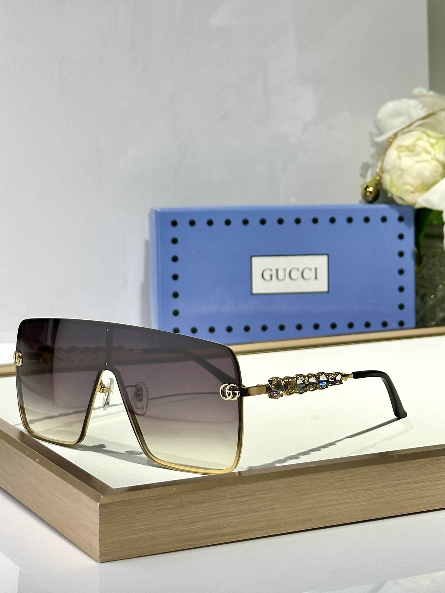  Gucci
ModGG 0681
Size138-1-145
