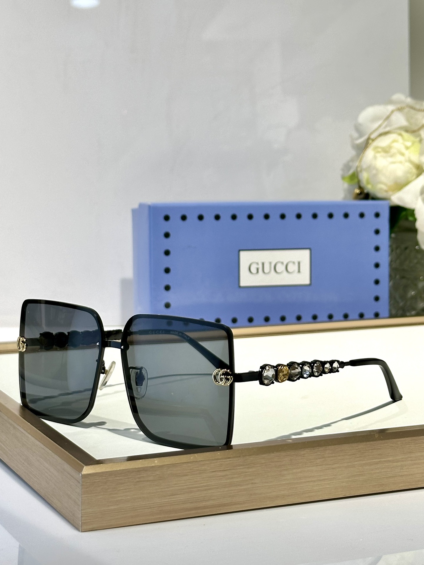  Gucci
ModGG 0689
Size59-16-145
