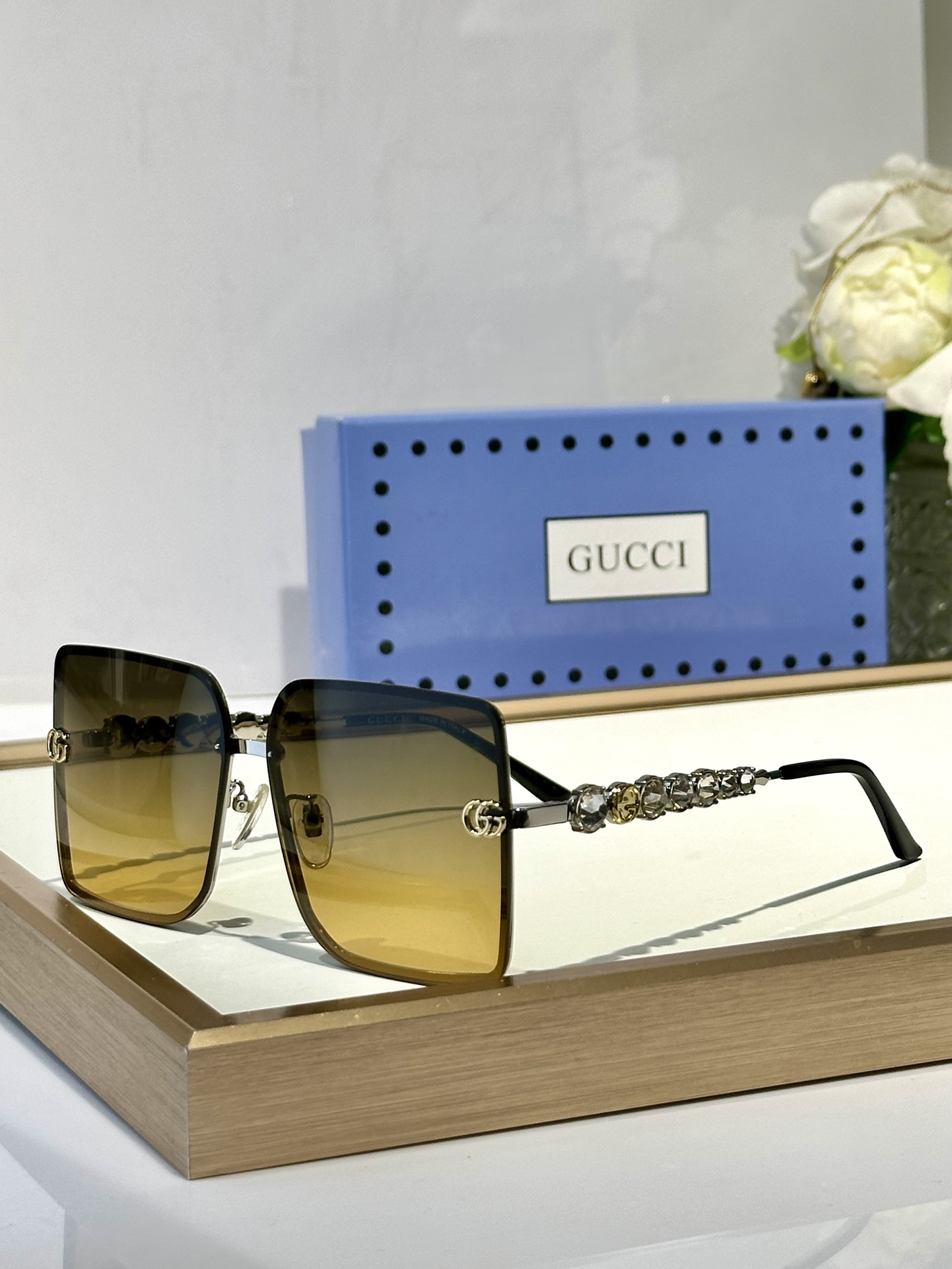  Gucci
ModGG 0689
Size59-16-145
