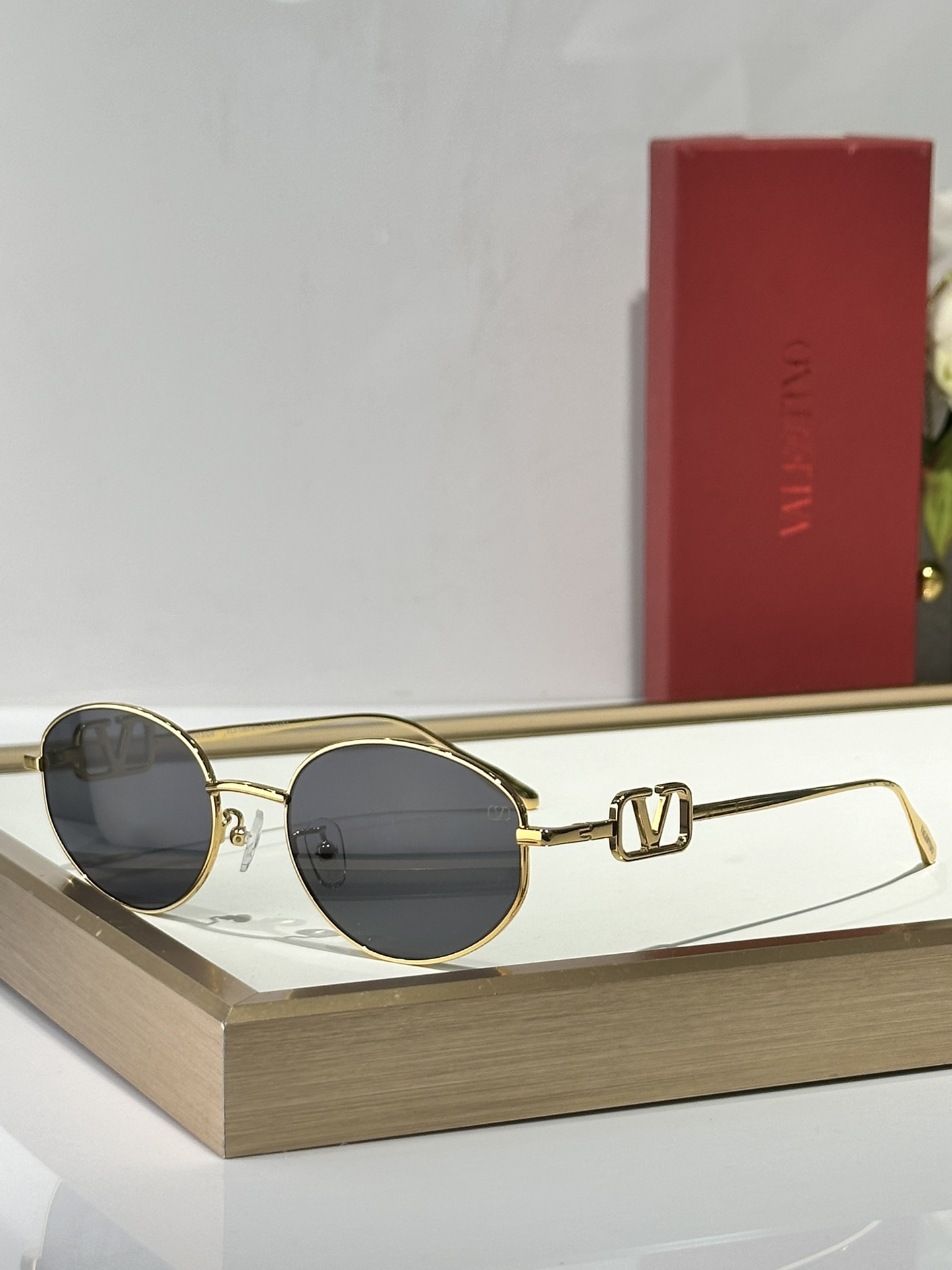  VALENTINO
MOD：VLS138A 
SIZE：53-18-145
