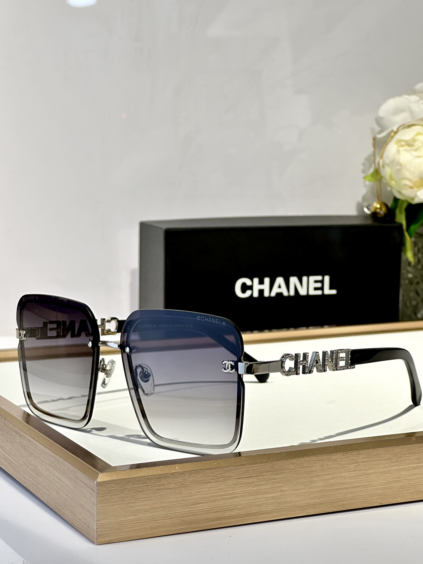  CHANEL
Mod0710
Size62口14-145
