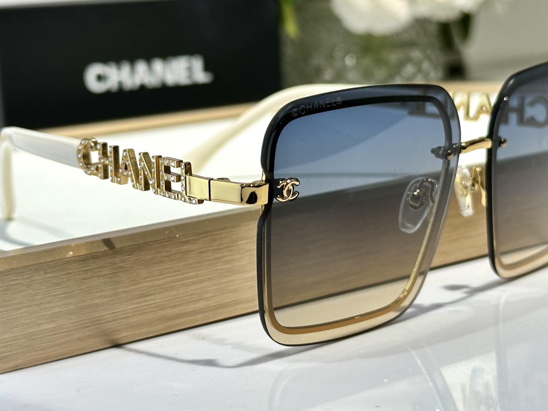  CHANEL
Mod0710
Size62口14-145
