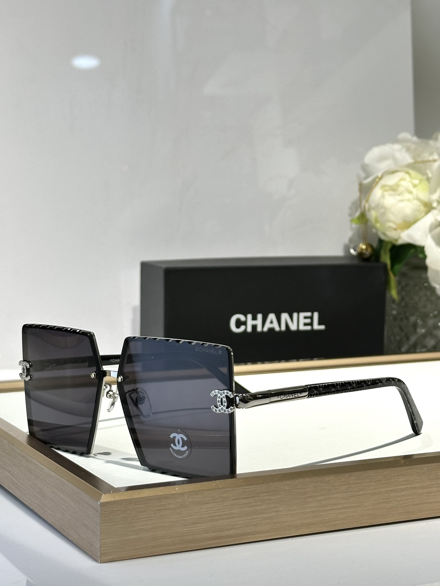  CHANEL
Mod5812/S
Size64口12-140

