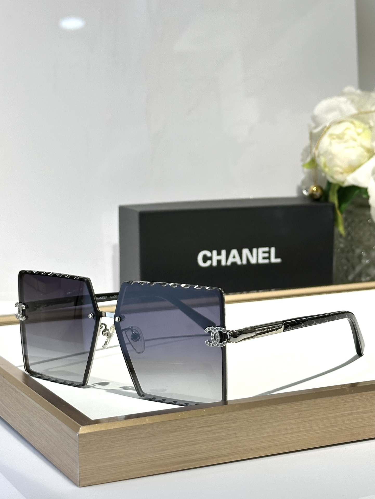  CHANEL
Mod5812/S
Size64口12-140
