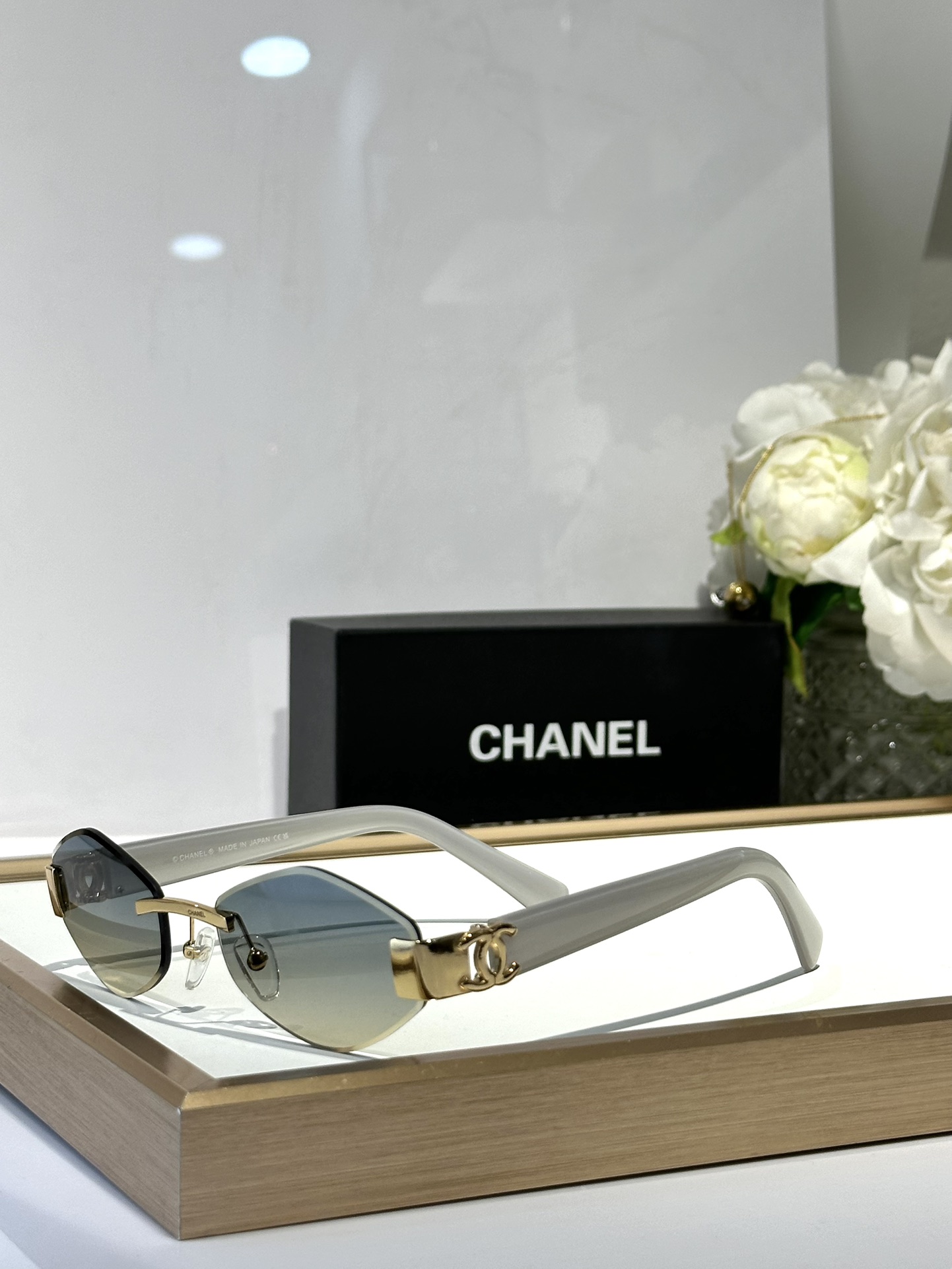  CHANEL
Mod 0706
Size57口18-145
