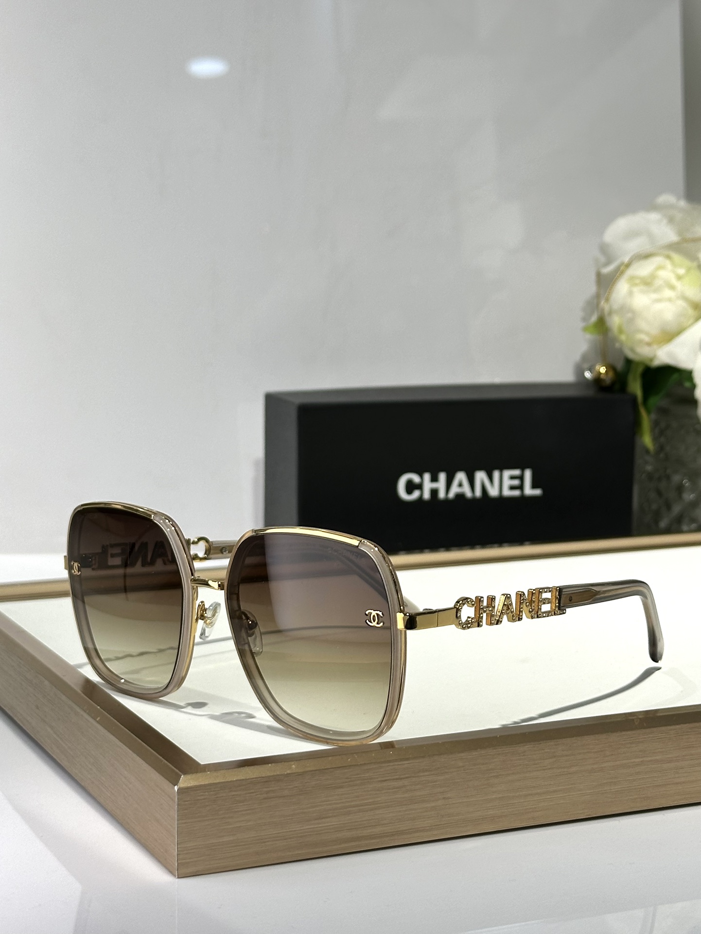  CHANEL
Mod 0709
Size57口21-145
