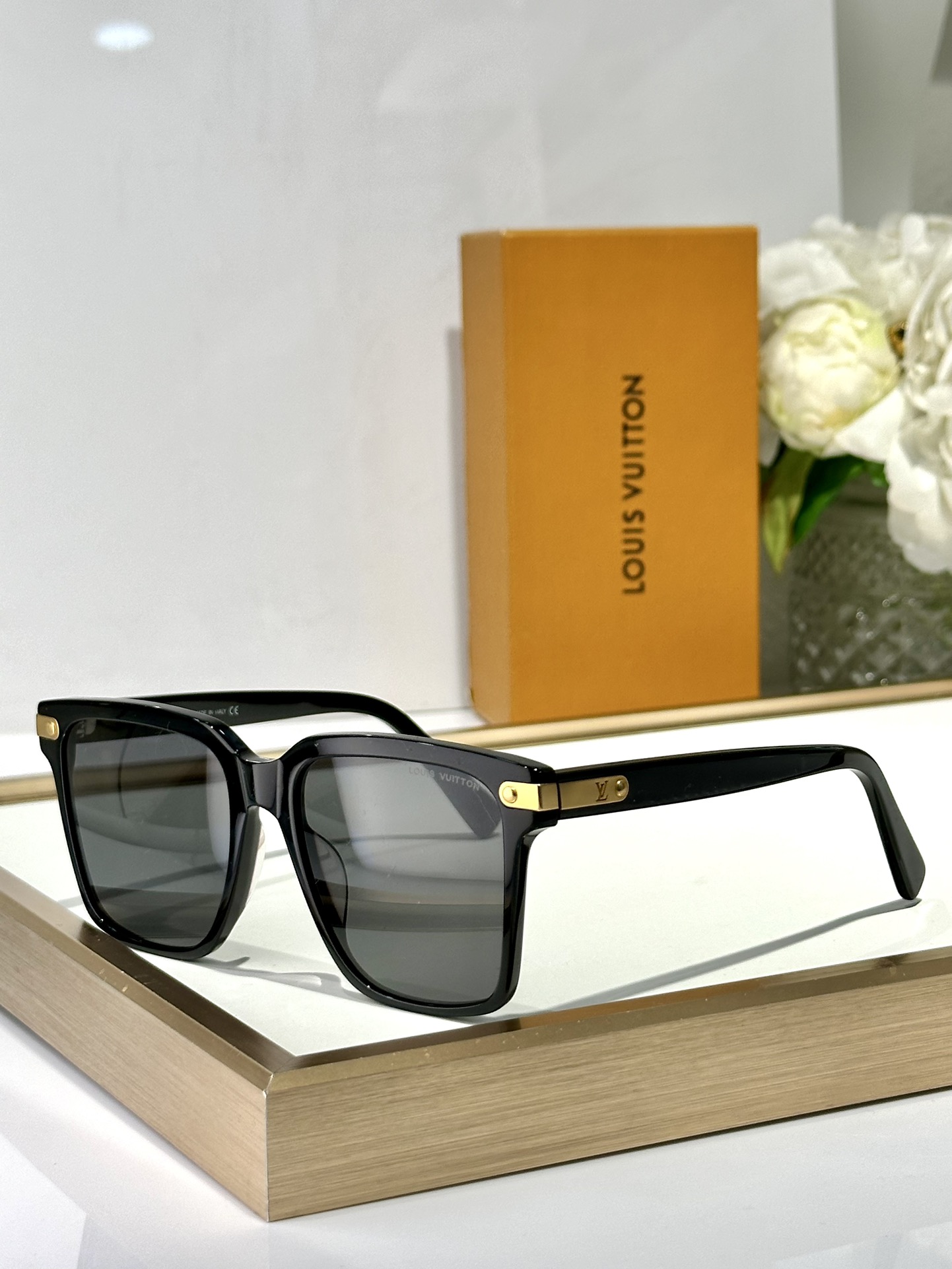  LOUIS
MOD 02308
Size54-19-145
