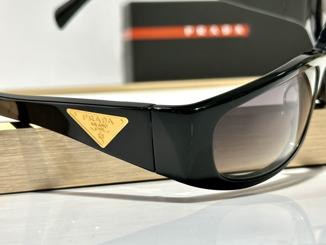  PRADA
MODSPRA26 
Size60-18-145

