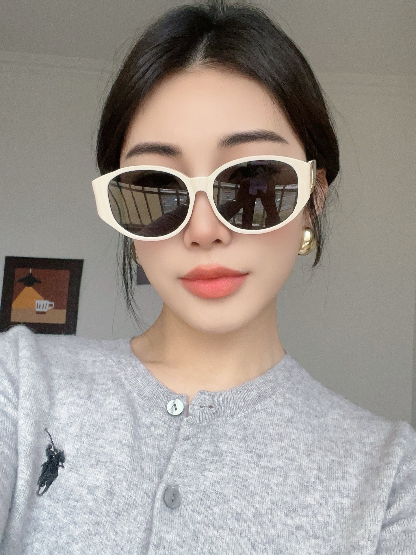 SAINT LAURENT . 𝑦𝑠𝑙新品
SL M86
腿上刻印SAINT LAURENT标志
si