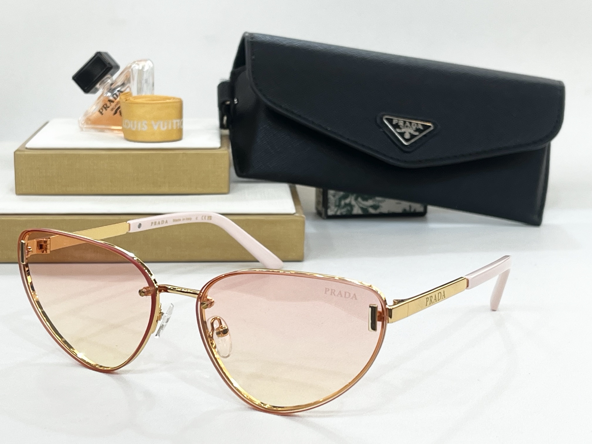  PRAD*
Mod：PR57sw
Size63-17-140
