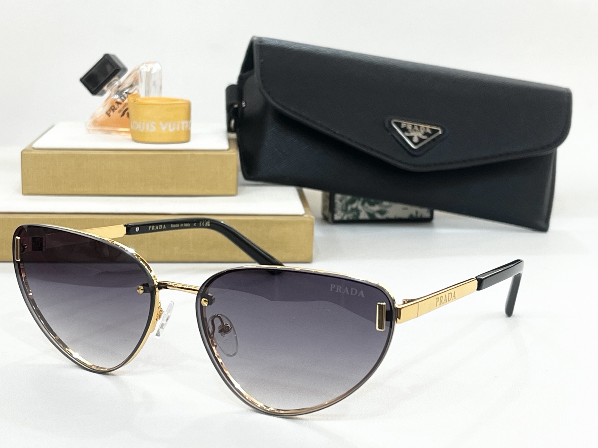  PRAD*
Mod：PR57sw
Size63-17-140
