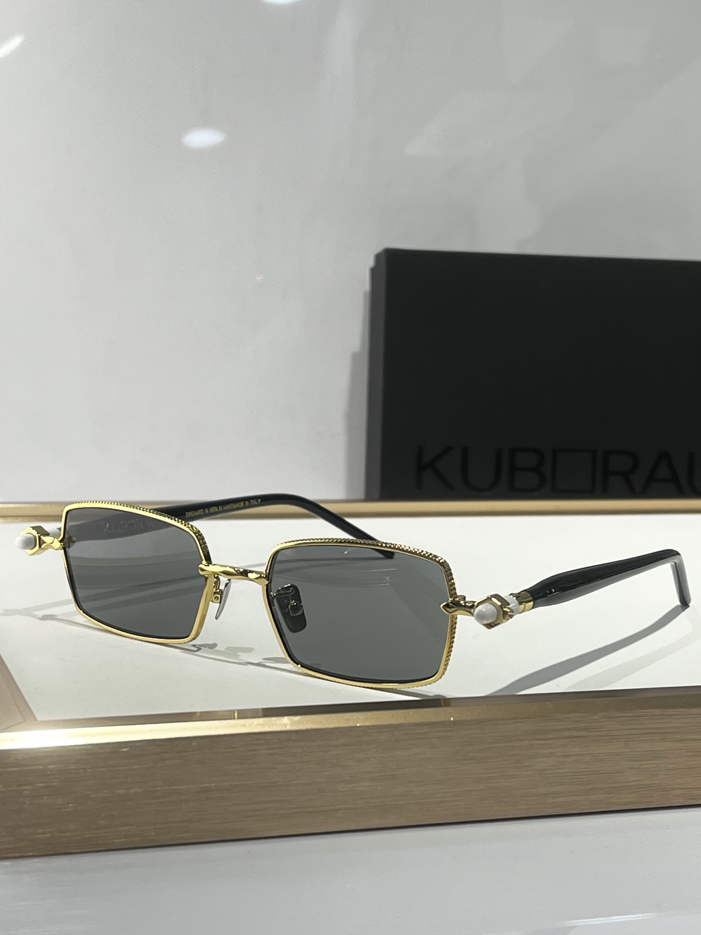  KUB口RAUM 
MODEL：Maske 
SIZE：52口18-145
