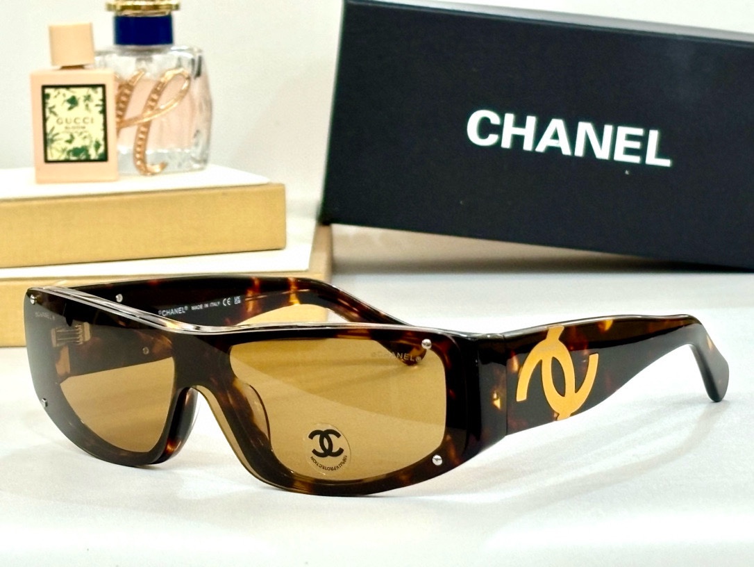 ￼ CHANEL
MODEL：CH5072
SIZE：140口1-140
