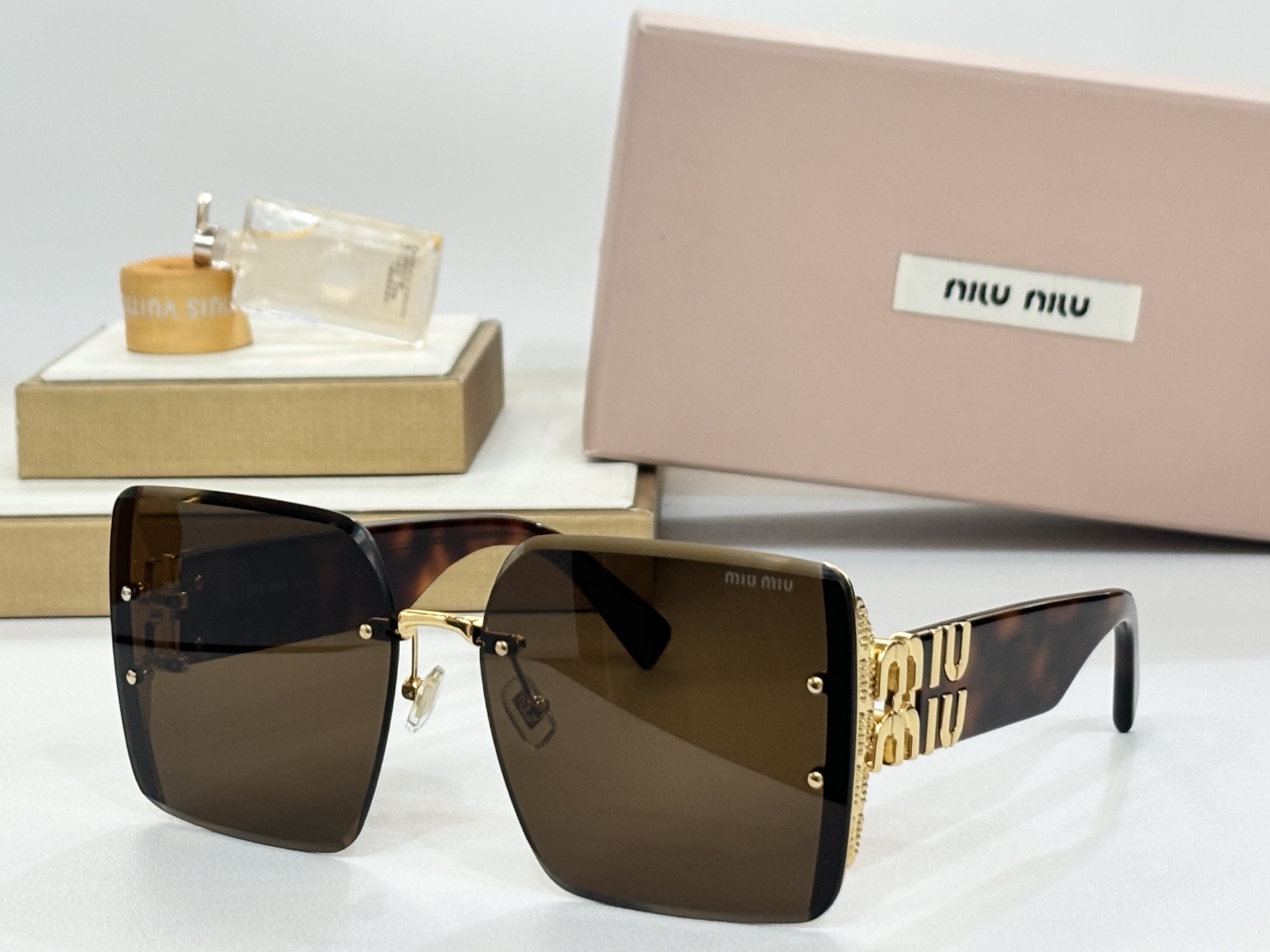  niu
ModSmu78v
Size64-17-140
