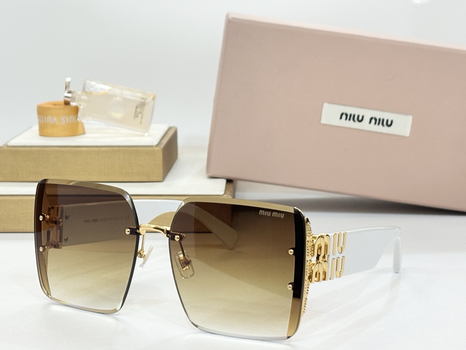  niu
ModSmu78v
Size64-17-140
