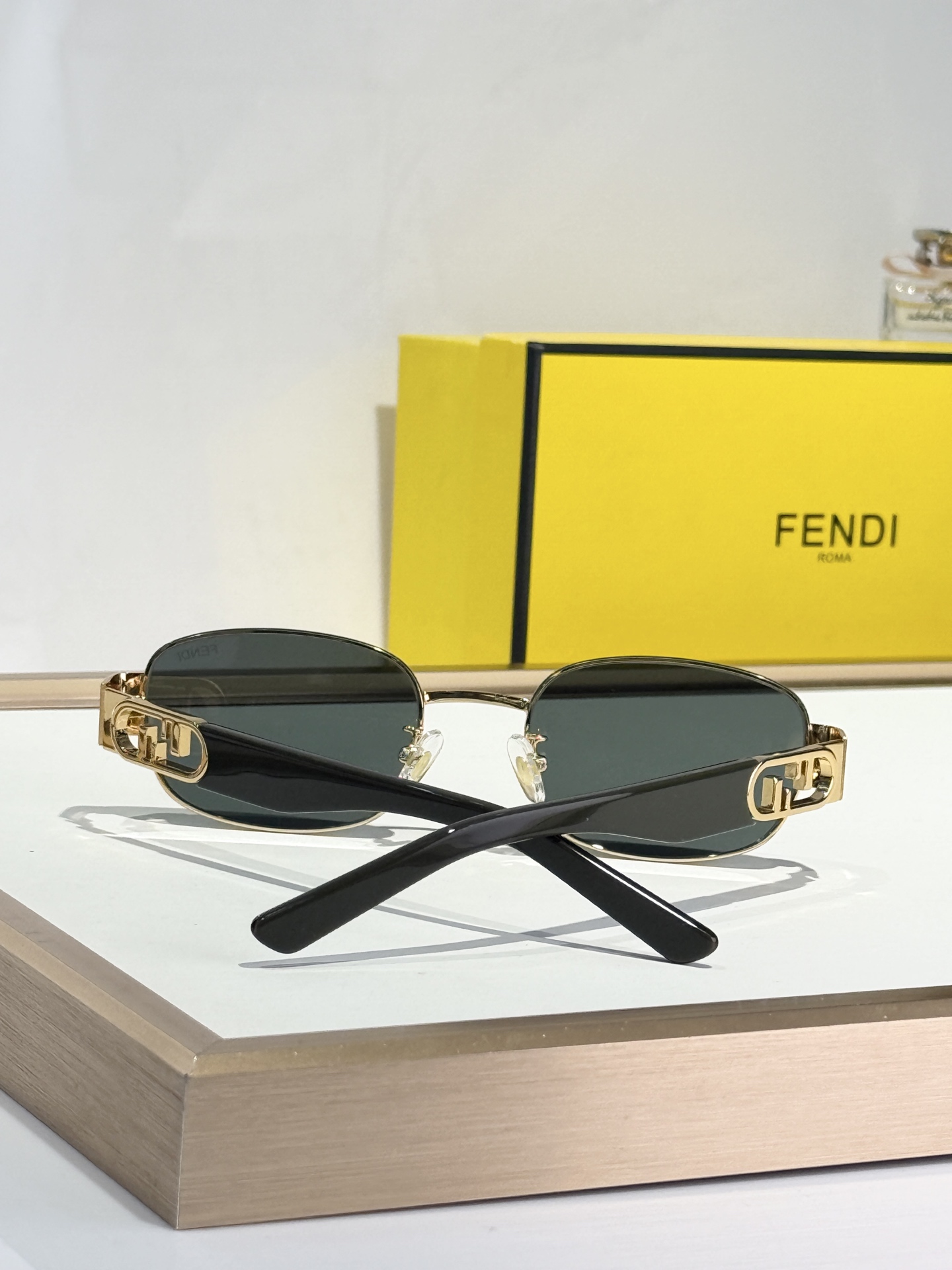  FEND*
Mod：Fd8132
Size：52-21-145
