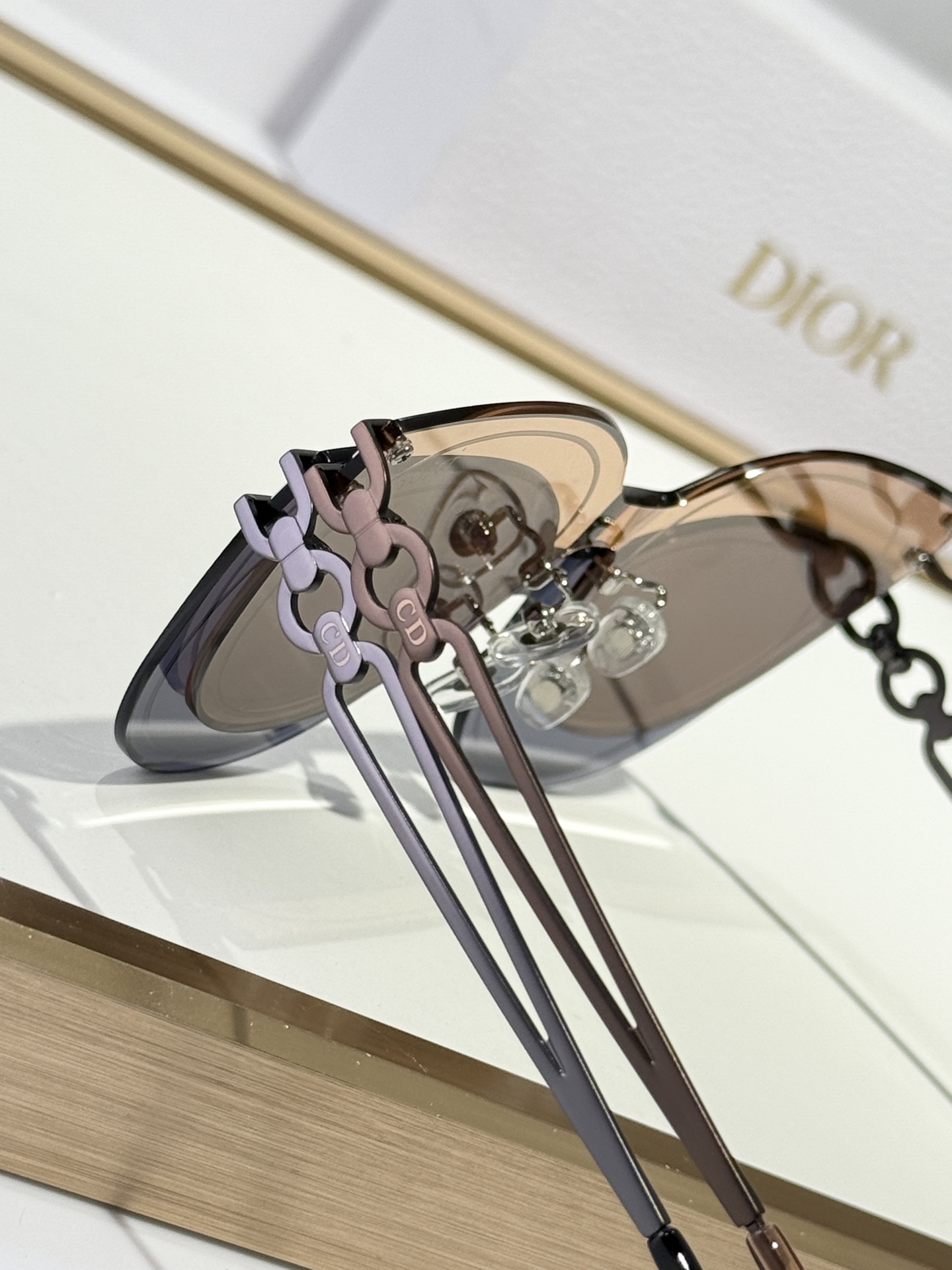  Dio*
ModCD0202
Size139-0-147
