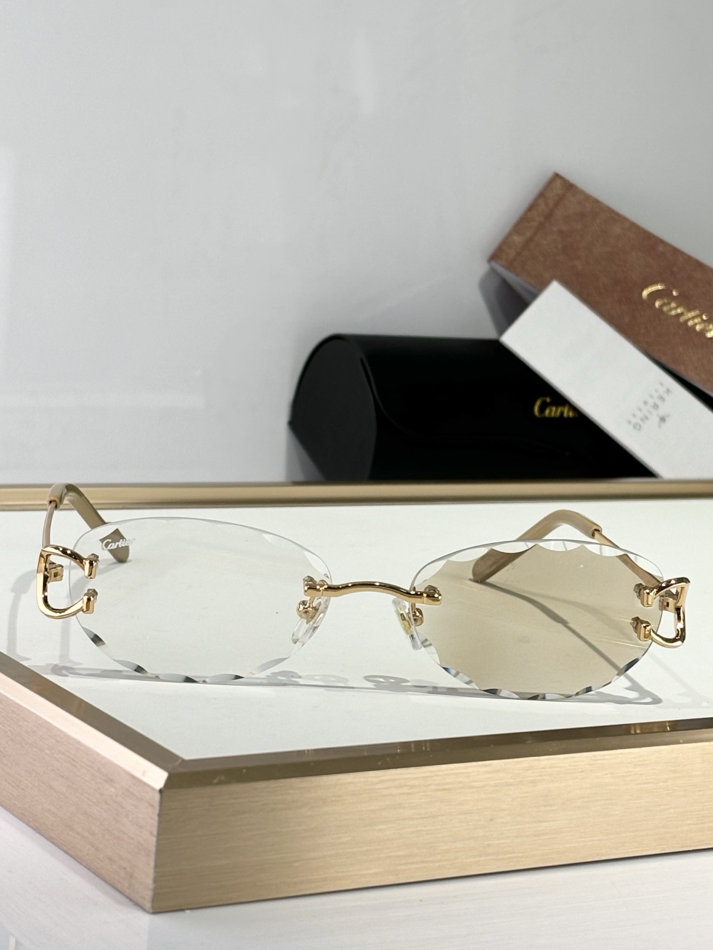  Cartier
MODEL：CT0599S Photo chromic
