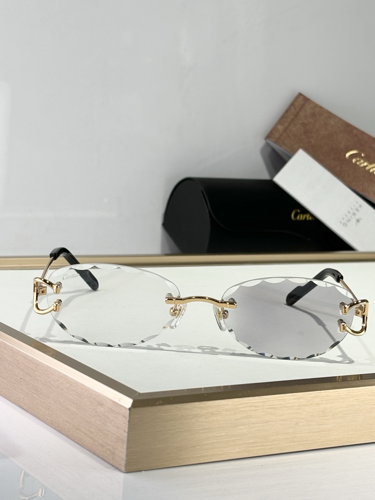  Cartier
MODEL：CT0599S Photo chromic
