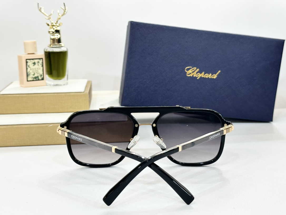  𝘾𝙃𝙊𝙋𝘼𝙍𝘿
MOD：SCHF291
Size：57口19
