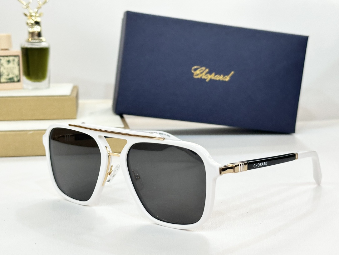  𝘾𝙃𝙊𝙋𝘼𝙍𝘿
MOD：SCHF291
Size：57口19
