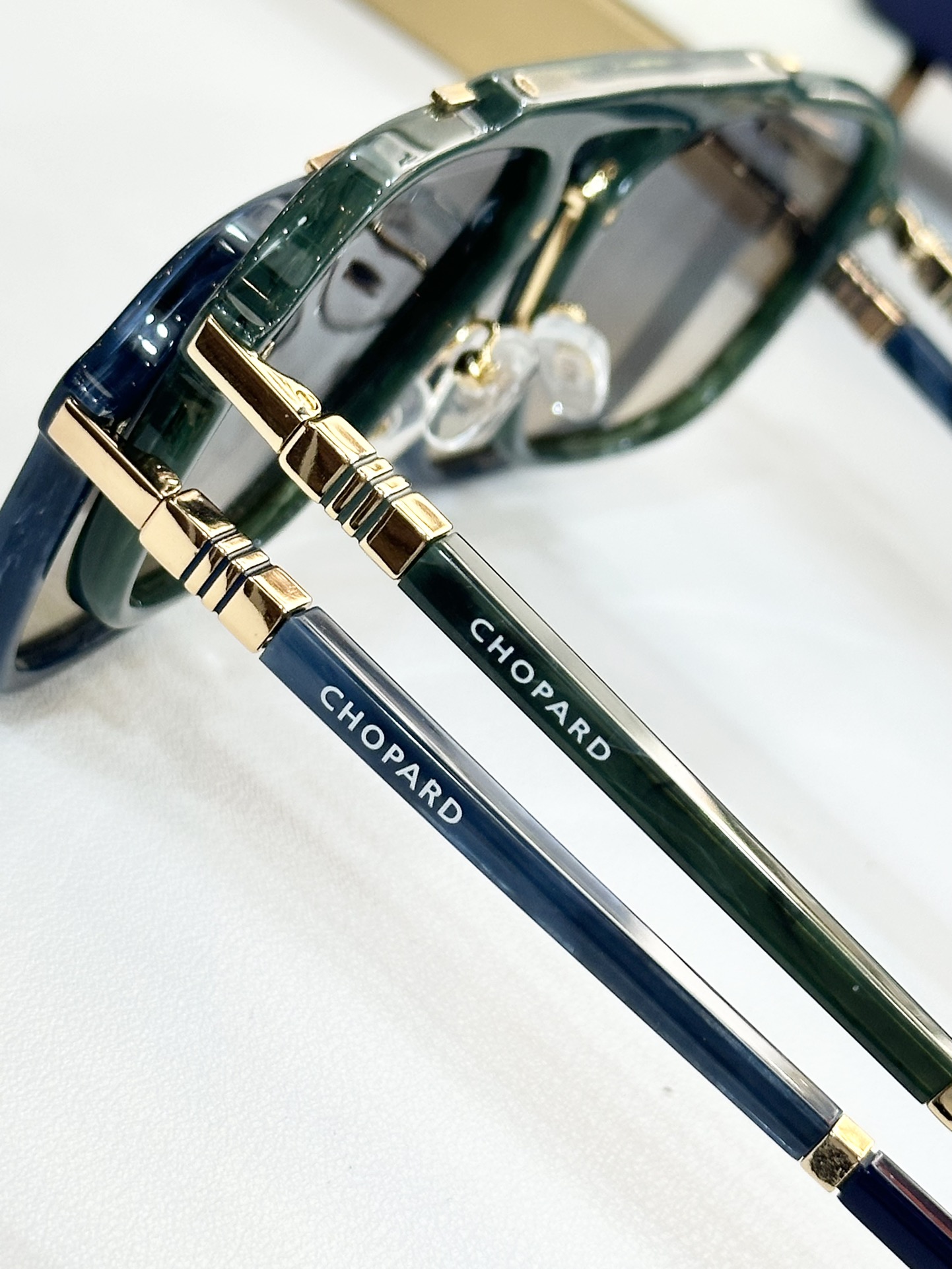  𝘾𝙃𝙊𝙋𝘼𝙍𝘿
MOD：SCHF291
Size：57口19
