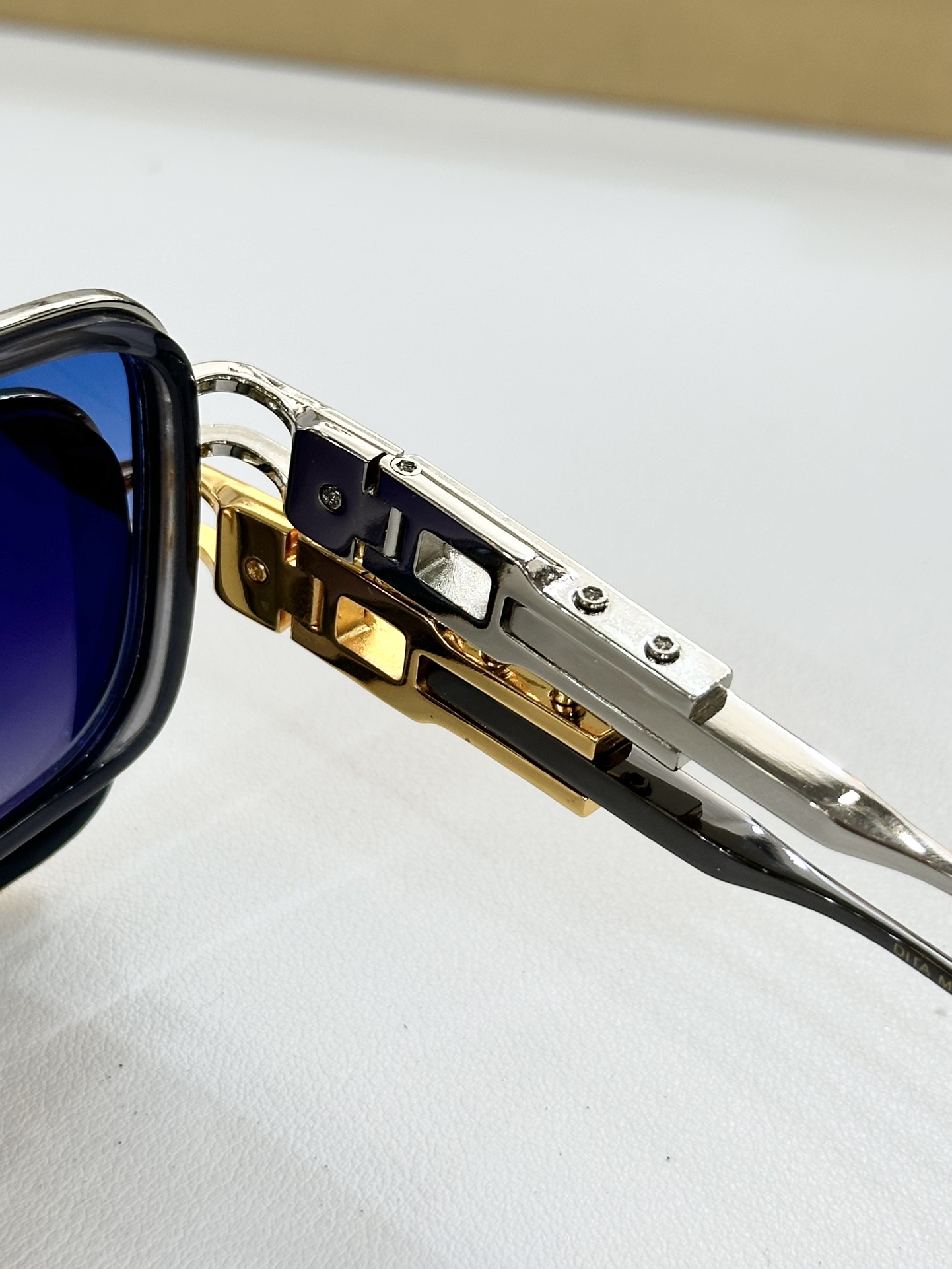  DITA
MODEL：DTS313
SIZE：56口17-137
