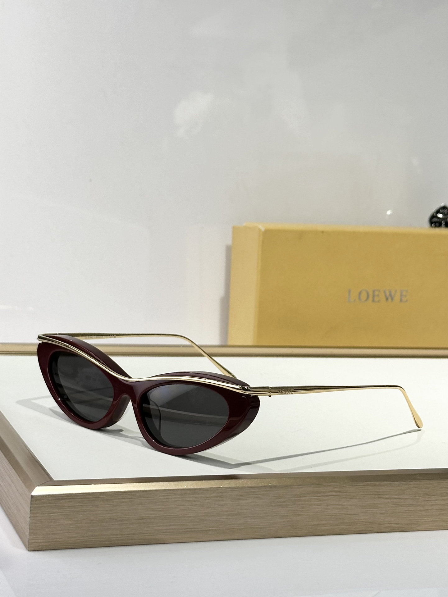  LOEWE
MOD：LW40166l
Size：51口17 140

