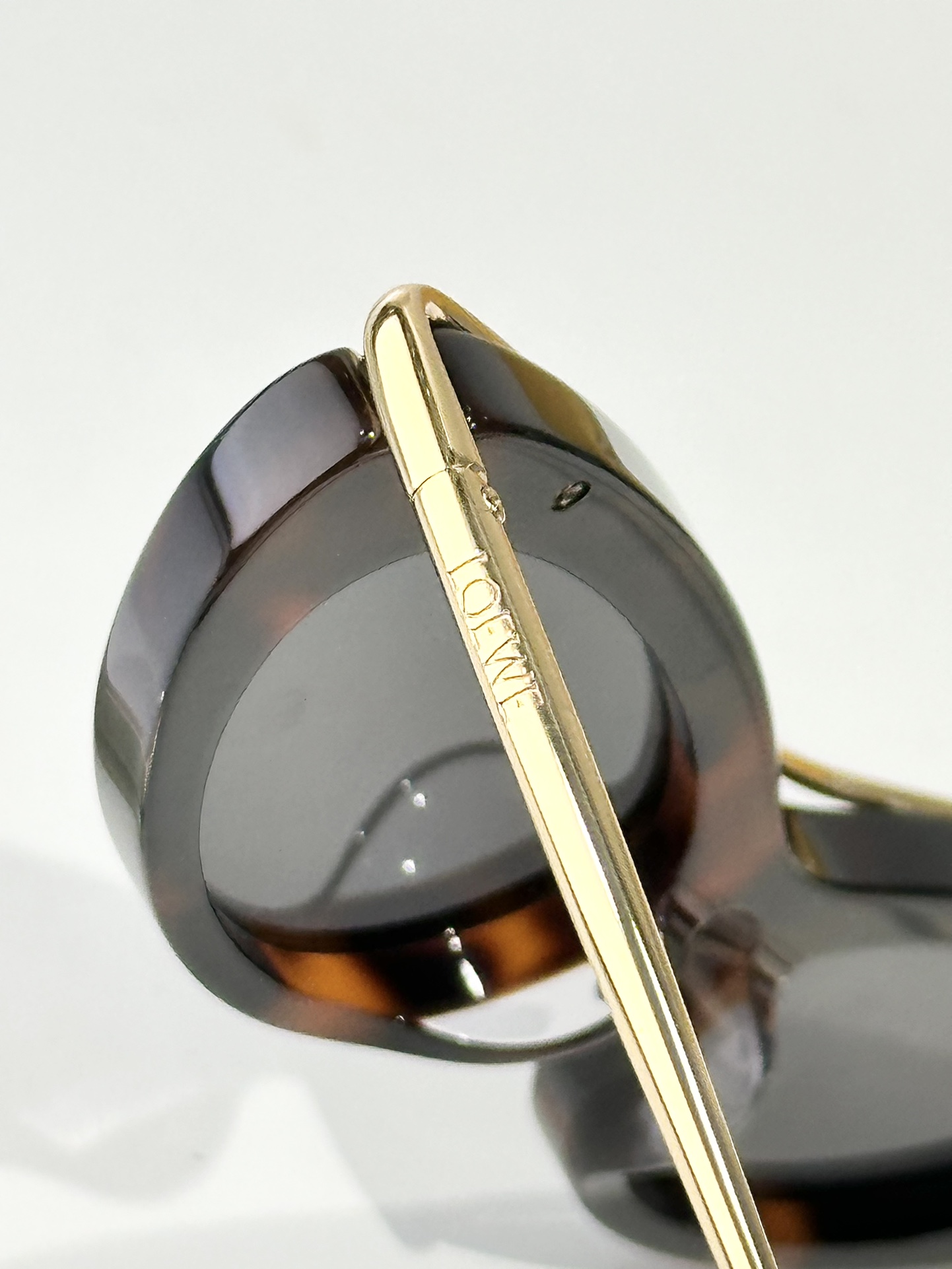  LOEWE
MOD：LW40166l
Size：51口17 140

