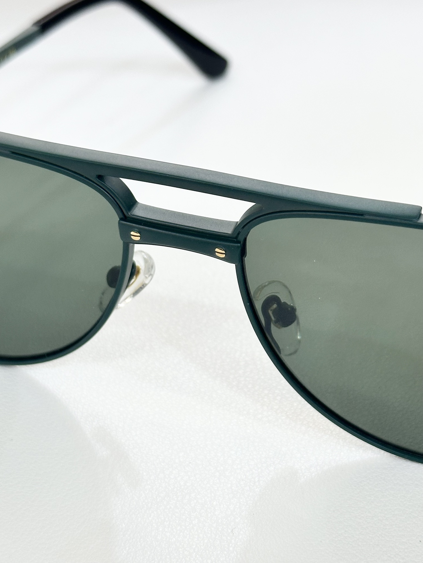  Cartier
MOD：CT0639S
Size：56口19 143
