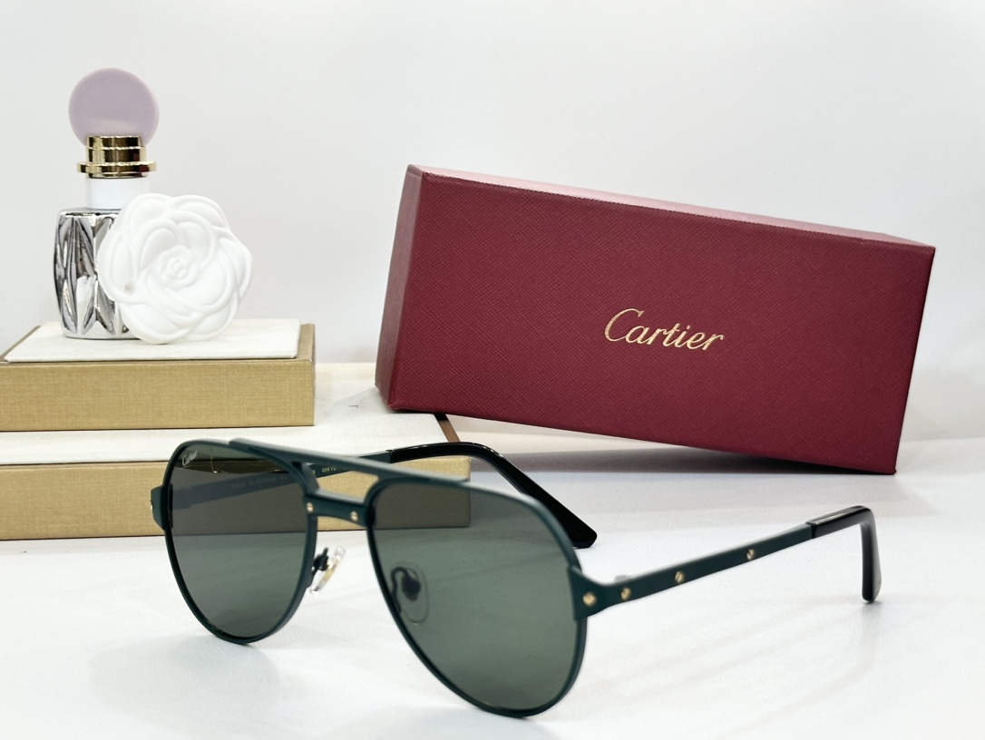  Cartier
MOD：CT0639S
Size：56口19 143
