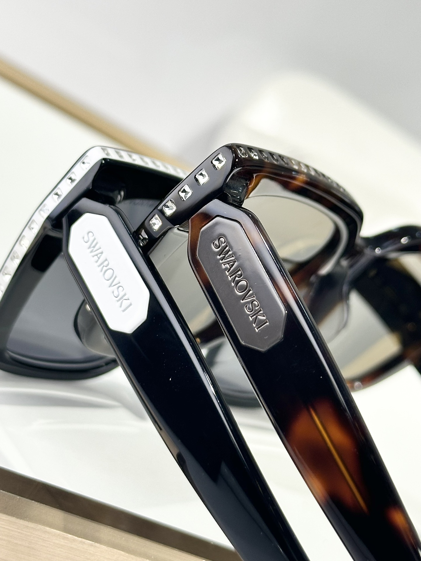  SWAROVSKI
MOD：SK 6913
Size：55口18 145
