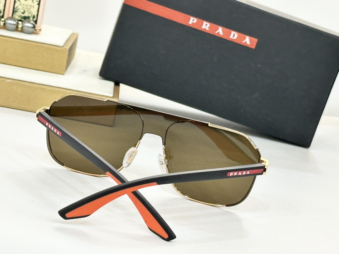  PRADA
MOD：PS 53YS
Size：59口17
