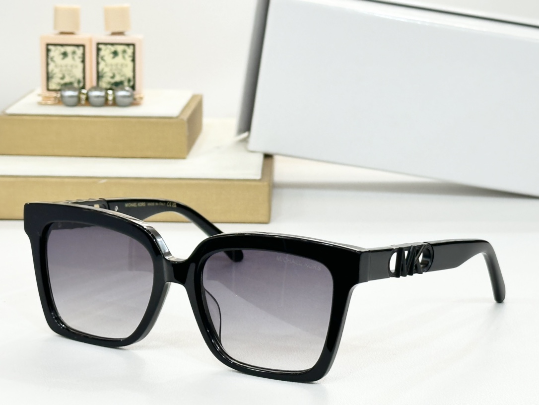  MICHAEL KORS
MOD：MK4119
Size：54口19
