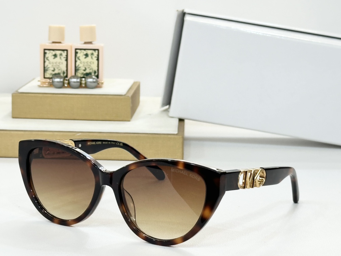  MICHAEL KORS
MOD：MK4120U
Size：54口17
