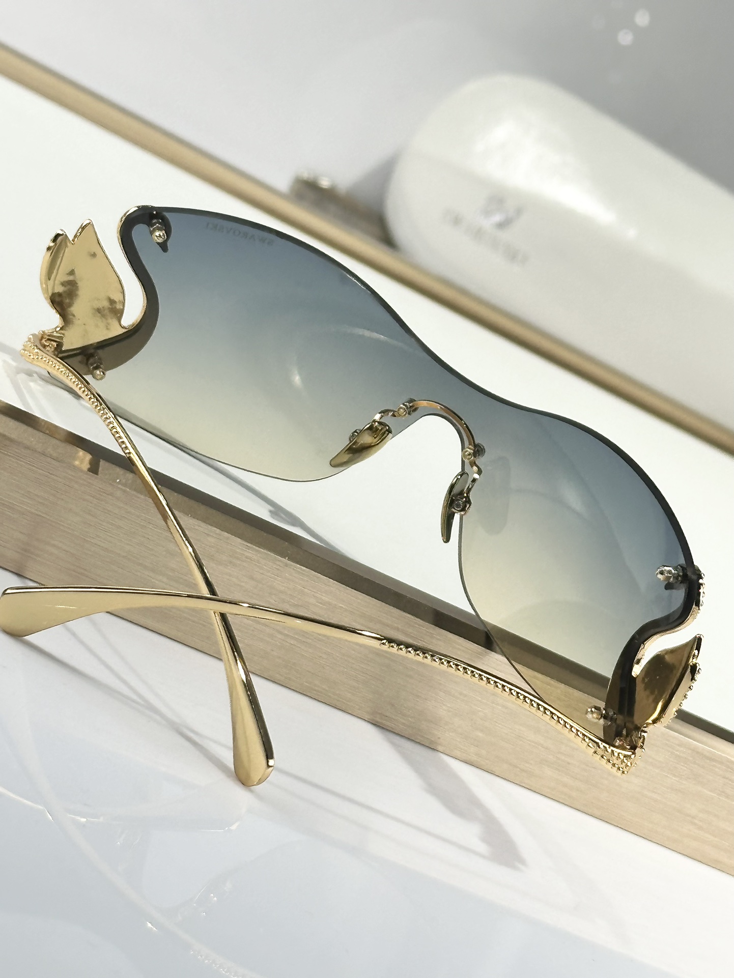  SWAROVSKI
MOD：SK8011
Size：152口0
