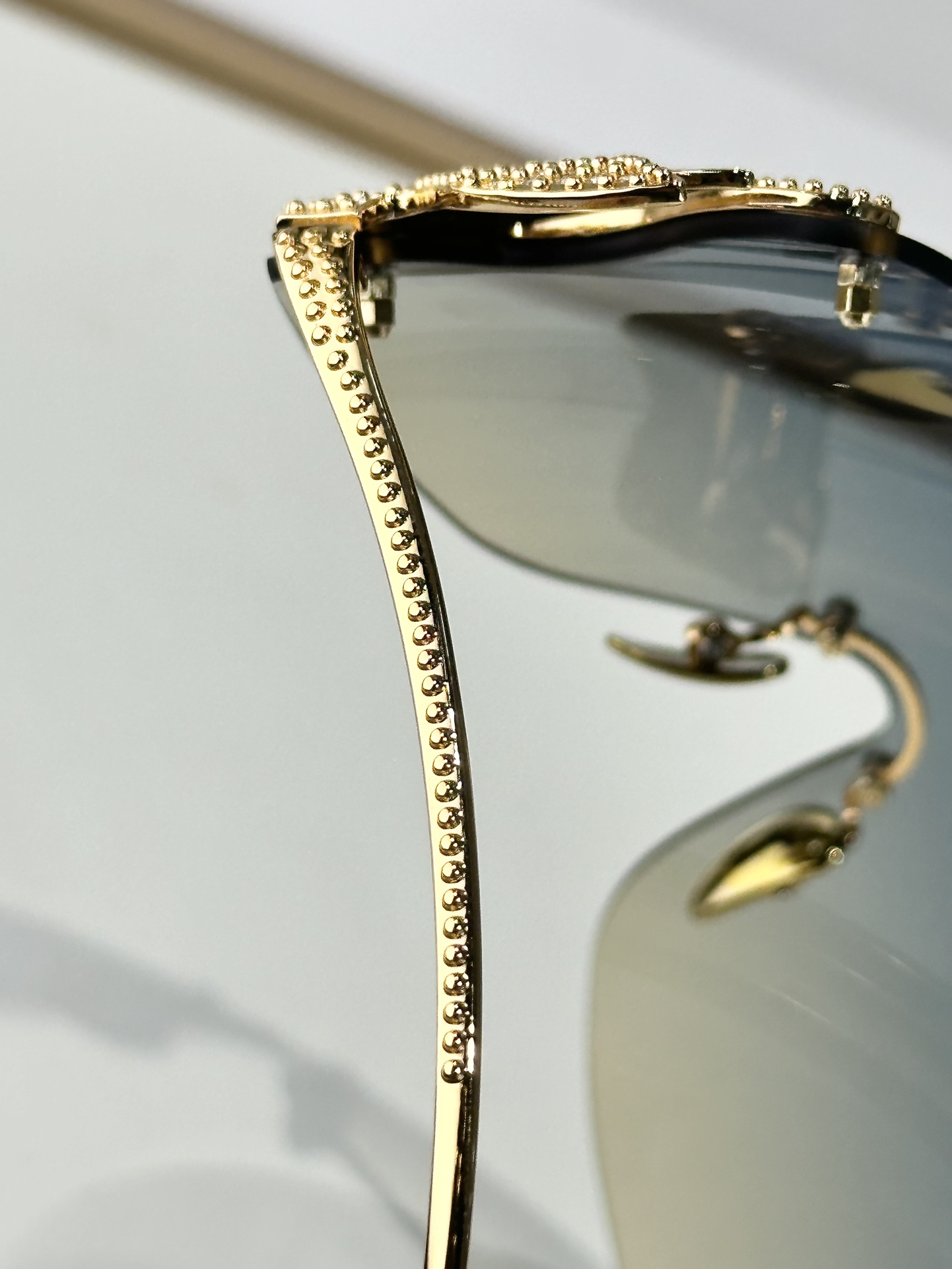  SWAROVSKI
MOD：SK8011
Size：152口0
