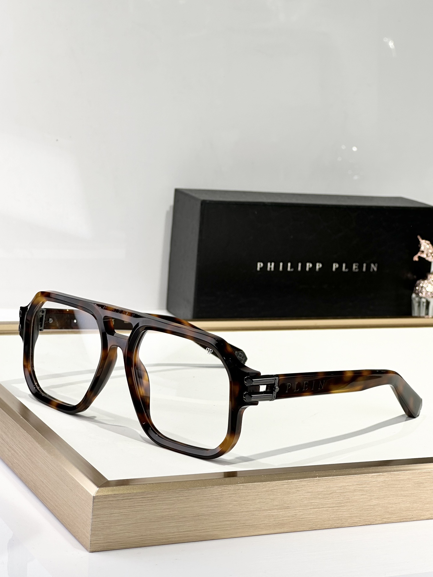  PhiliPPPlein
Model：SP
Size：57口22-145
