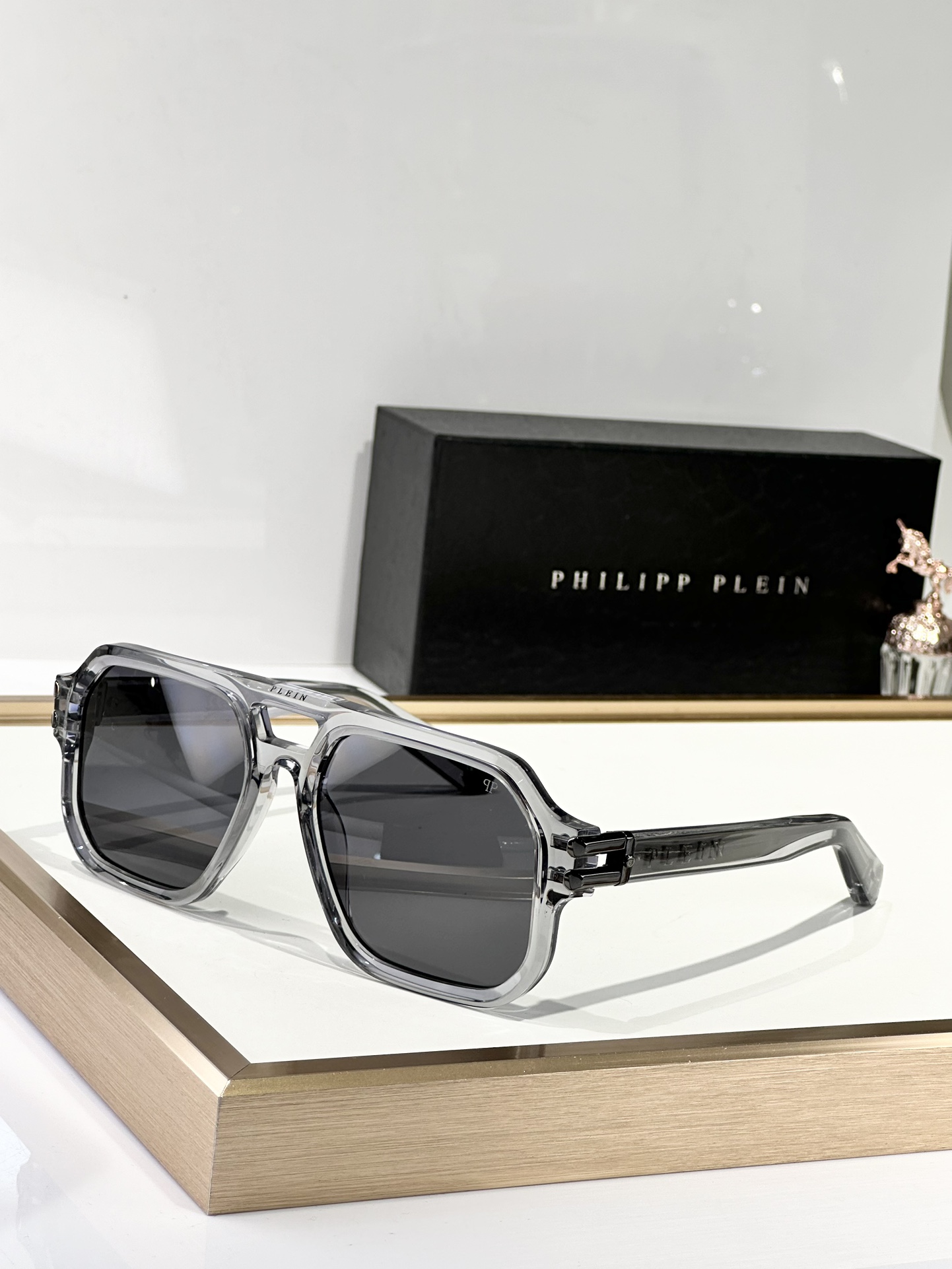  PhiliPPPlein
Model：SP
Size：57口22-145
